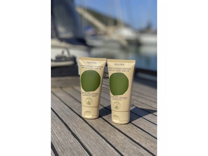 Crema facial color 50 SPF 50ml, de NUURA